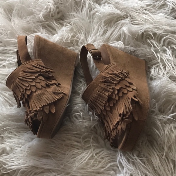 Lucky brand fringe open toe wedge heels - Picture 6 of 6
